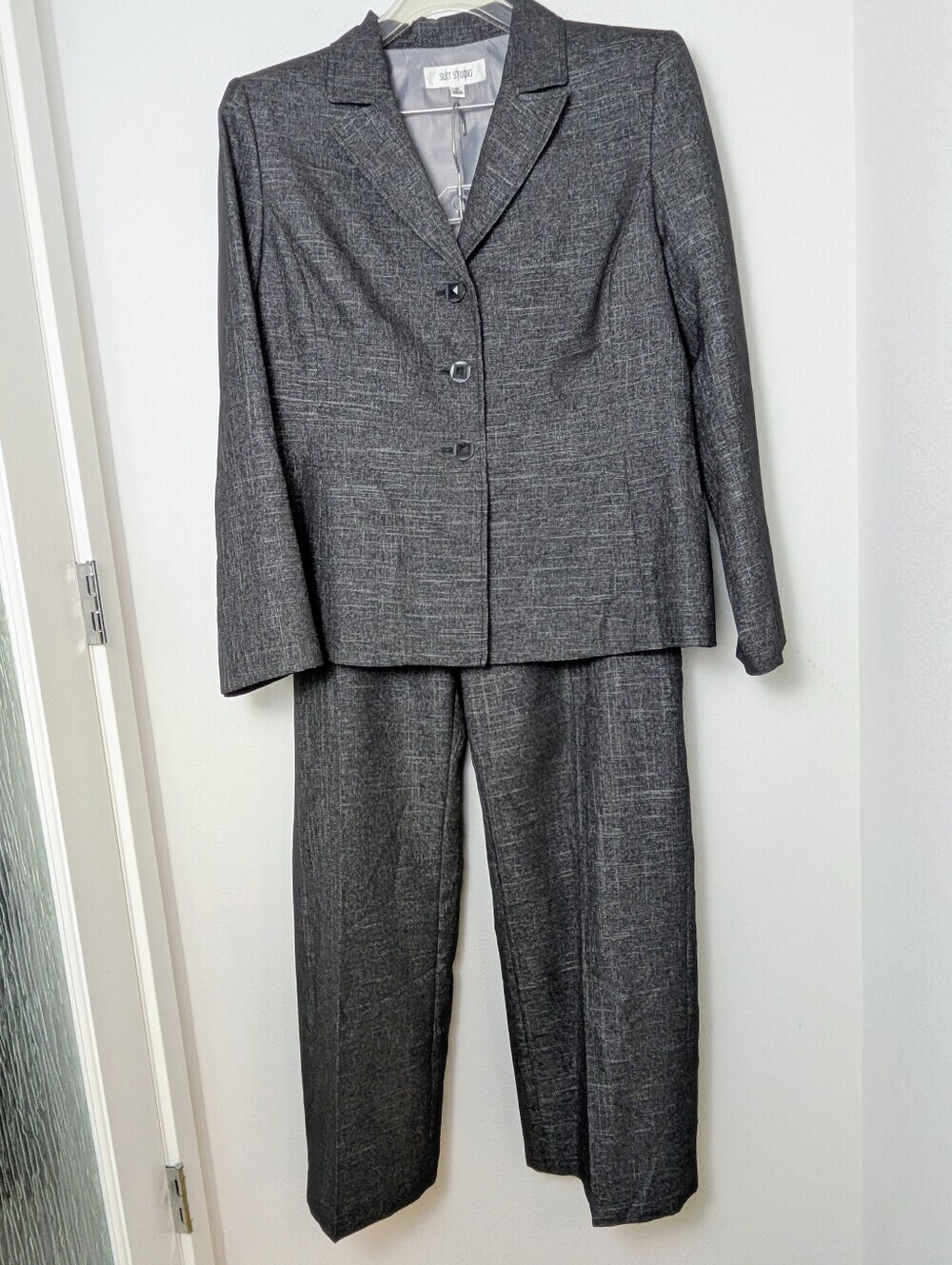 New Suit Studio Women's Shimmer Silver Black 2 Piece Straight Pant Suit Sz 12